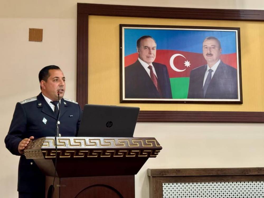 Naxçıvan Dövlət Universiteti və Naxçıvan Regional Miqrasiya Baş İdarəsinin əməkdaşları birgə universitetdə əcnəbi tələbələrlə görüş keçirib