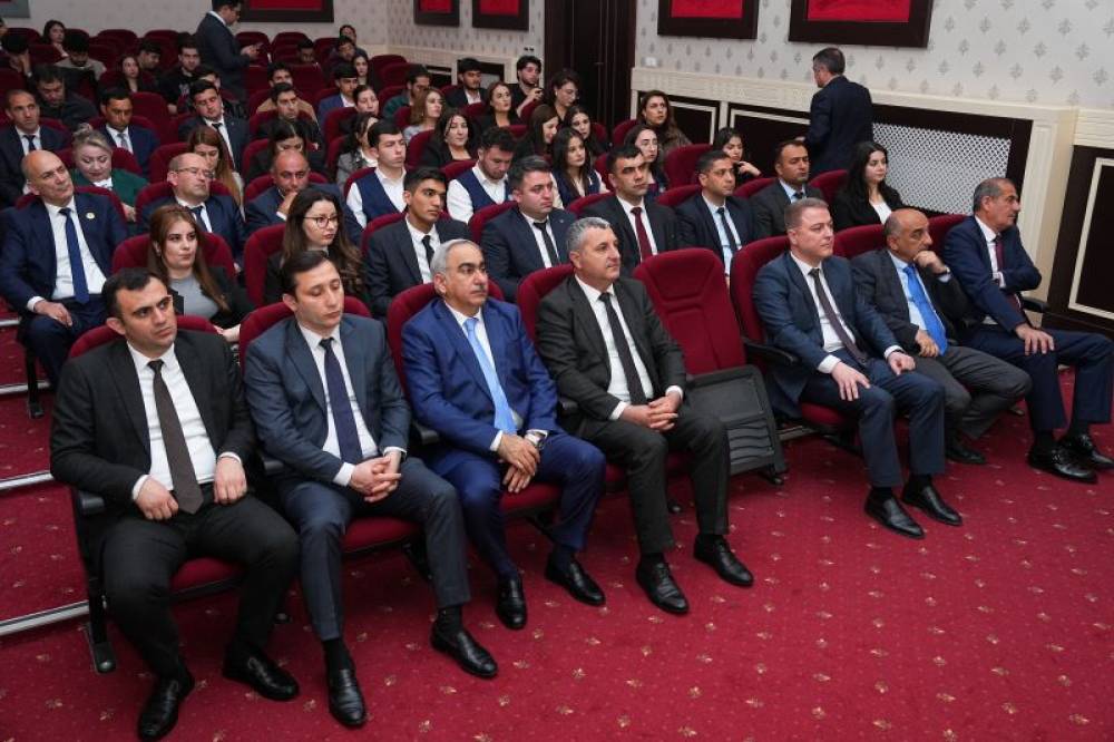 NDU-da tələbə startapçılarla görüş keçirilib