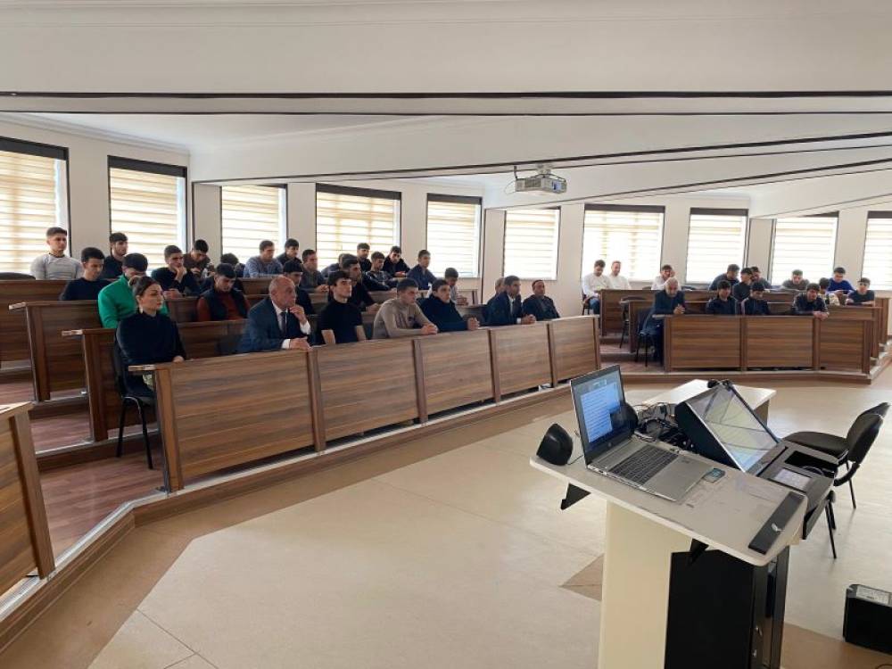 NDU-nun Pedaqoji fakültəsində “Hərbi vətənpərvərlik tərbiyəsinin pedaqoji prosesdə yeri və rolu mövzusunda” vebinar keçirilib.