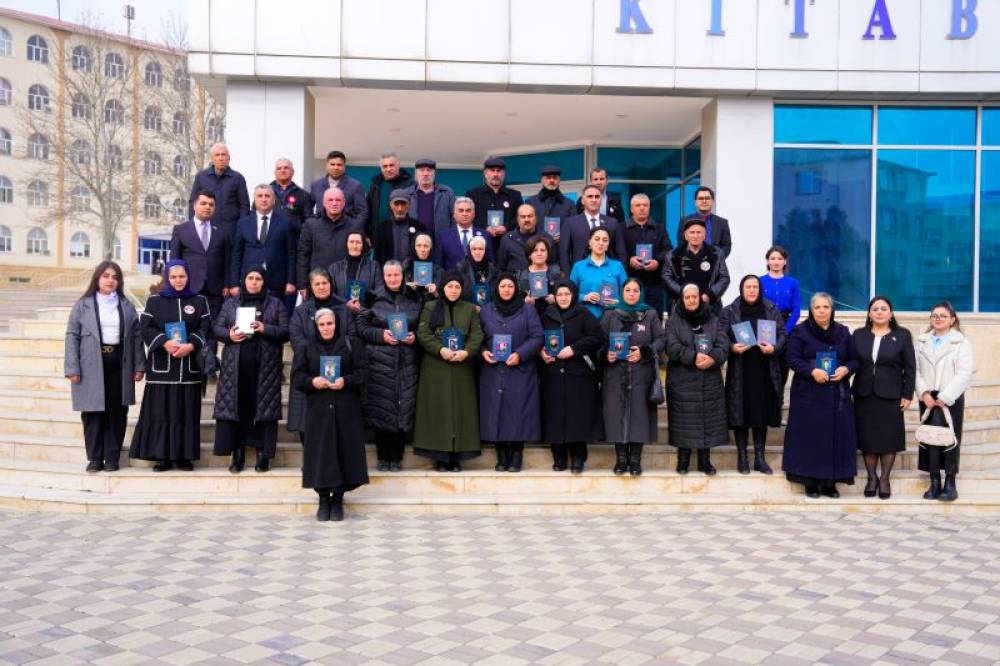 Naxçıvan Dövlət Universitetində “Ölməz qəhrəmanlar” adlı kitabın təqdimatı keçirilib