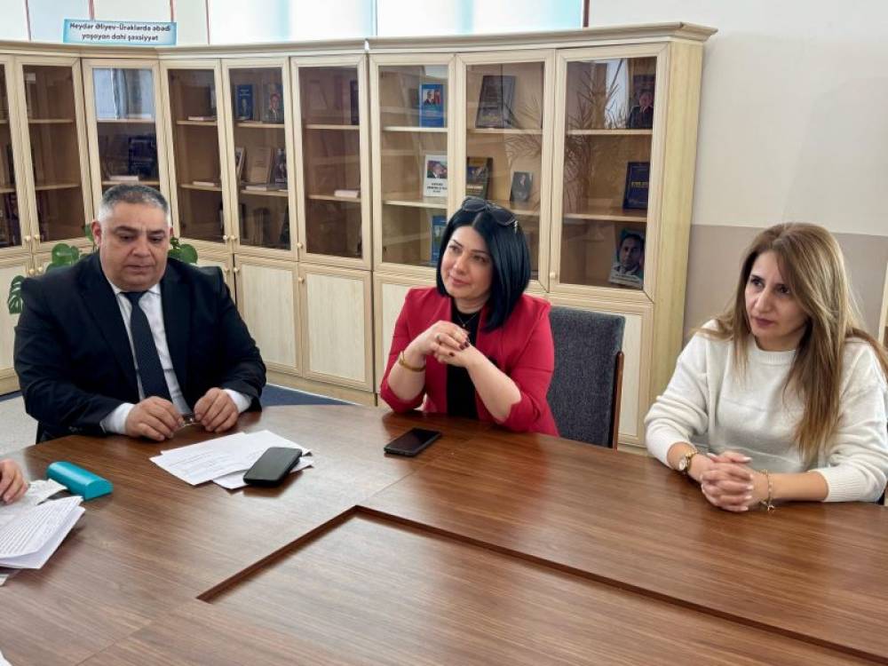 NDU-da “Ana dili milli varlığımızdır” mövzusunda dəyirmi masa keçirilib