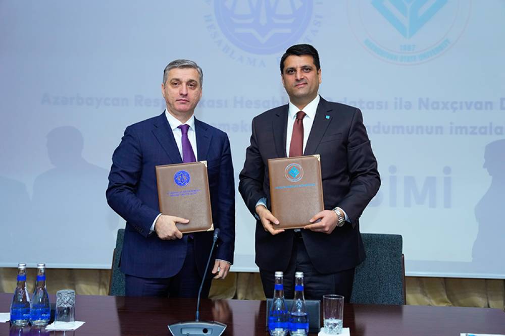 Hesablama Palatası ilə Naxçıvan Dövlət Universiteti arasında memorandum imzalanıb