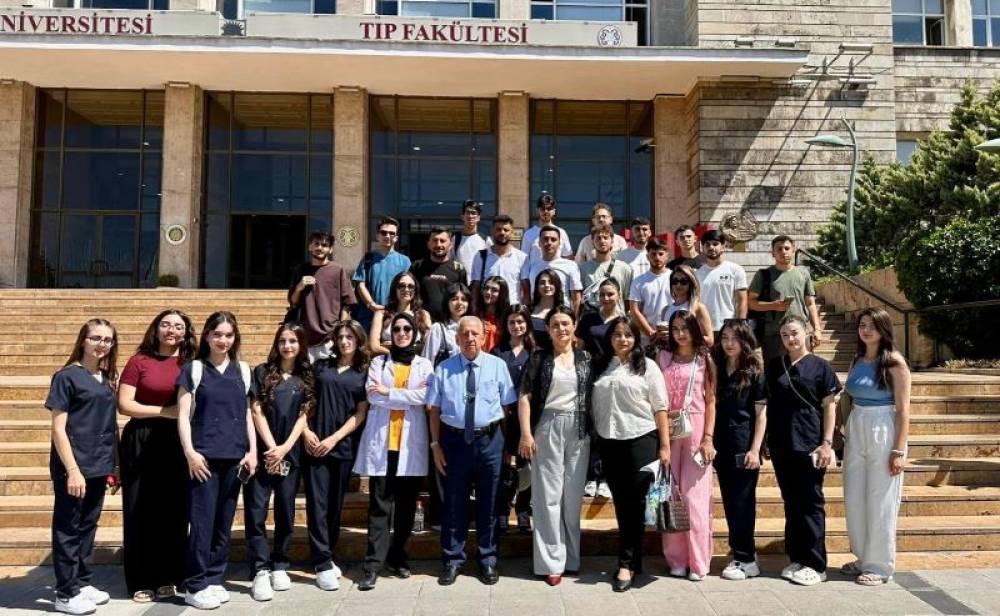 NDU-nun Tibb Fakültəsinin  bir qrup heyəti Ankara Universitetinin Tibb fakültəsində təcrübə proqramında iştirak edirlər.