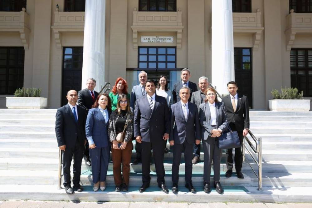 Naxçıvan Dövlət Universiteti ilə xarici təhsil müəssisələri arasında ikitərəfli əməkdaşlıq çərçivəsində  tələbələr əcnəbi universitetlərdə təhsil imkanı əldə edir.