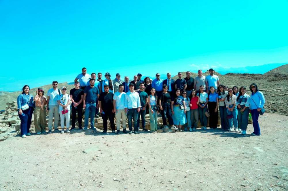 NDU-nun akademik heyəti və tələbələr AMEA-nın Arxeologiya və Antropologiya İnstitutunun Xaraba Gilan arxeoloji ekspedisiyasına səfər ediblər