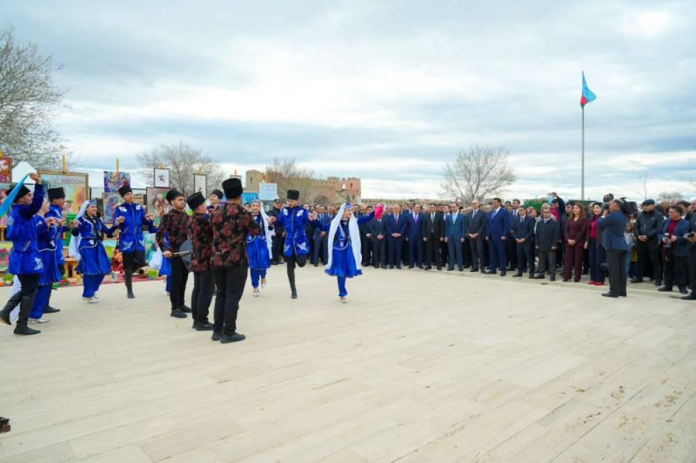 Novruz bayramı münasibətilə Naxçıvan şəhərində yerləşən “Naxçıvanqala” Tarix-Memarlıq Muzey Kompleksində “Bahar festivalı” adlı bayram şənliyi təşkil olunub.
