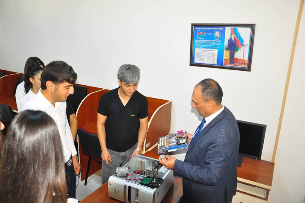 NDU-nun Nəzdində fəaliyyət göstərən Naxçıvan Texniki Kollecinin tələbələrinin İstehsalat təcrübələri davam edir