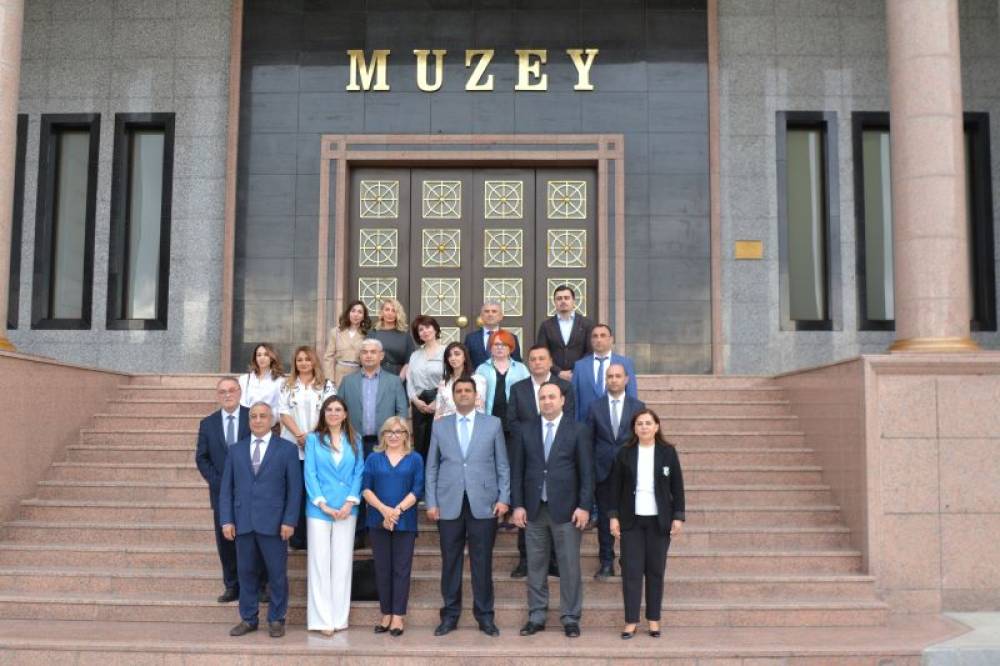 Naxçıvan Dövlət Universitetində muxtar respublikanın 100 illik yubileyinə həsr olunmuş “Mədə-bağırsaq və qaraciyərin aktual problemləri” konfransı keçirilib