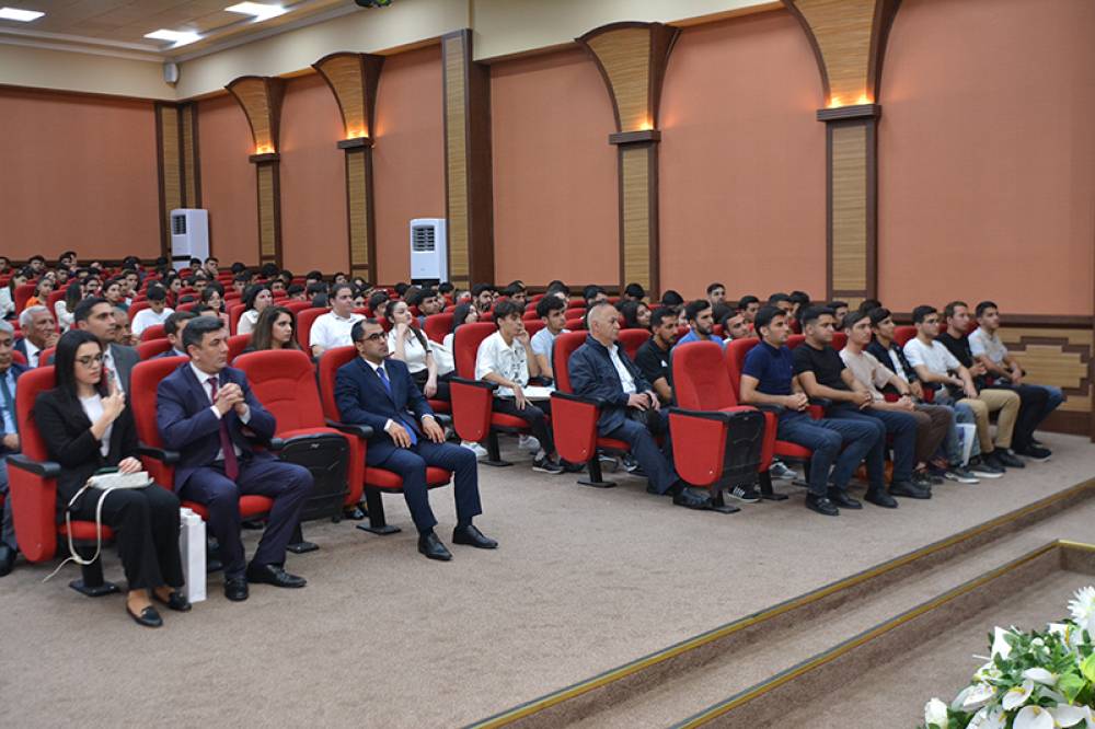 “Bankların prudensial idarəetməsi” adlı təlim keçirilib