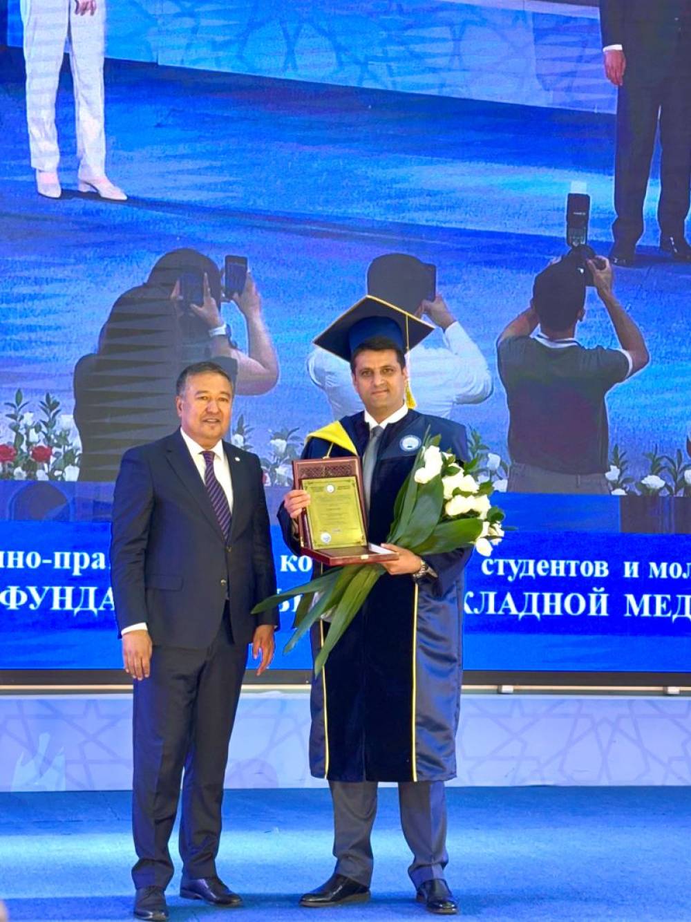 NDU rektoru Elbrus İsayevə "Səmərqənd Dövlət Tibb Universitetinin Fəxri professoru" diplomu təqdim olunub