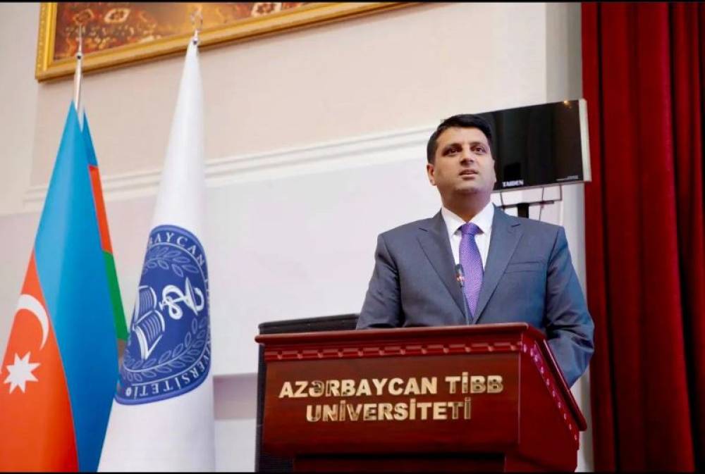 Naxçıvan Dövlət Universitetinin rektoru Elbrus İsayev Azərbaycan Tibb Universitetində Tibb Festivalının açılışında İştirak edib
