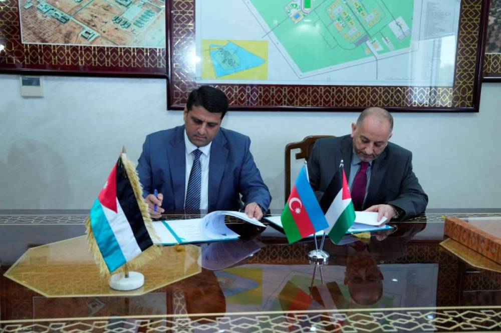 NDU rektoru Elbrus İsayev İordaniyanın  Əl-Əl Beyt Universitetinin rektoru Osama Nasirin ilə görüşüb,  universitetlər arasında Əməkdaşlıq Memorandumu imzalanıb