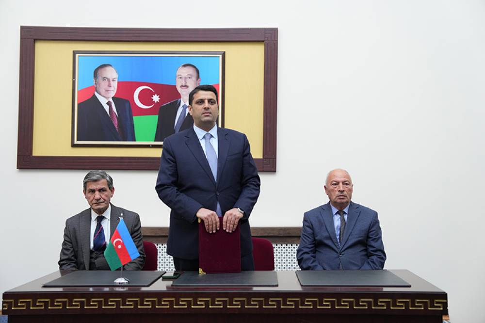 Naxçıvan Dövlət Universitetində müəllimlərə yubiley tədbiri keçirilib