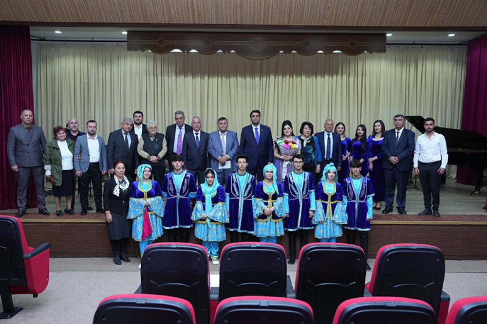 Naxçıvan Dövlət Universitetində “Xatun” qızlar ansamblının konserti keçirilib