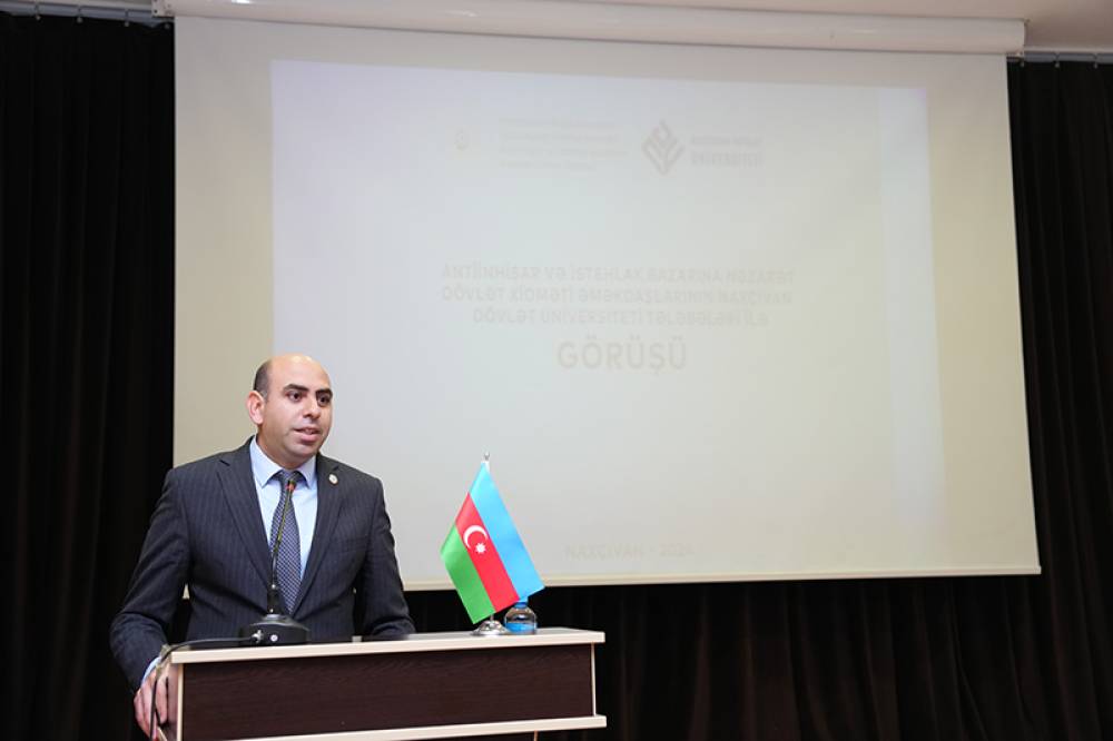 Naxçıvan Dövlət Universitetində Antiinhisar və İstehlak Bazarına Nəzarət Dövlət Xidmətinin əməkdaşları tələbələrlə görüş keçirib