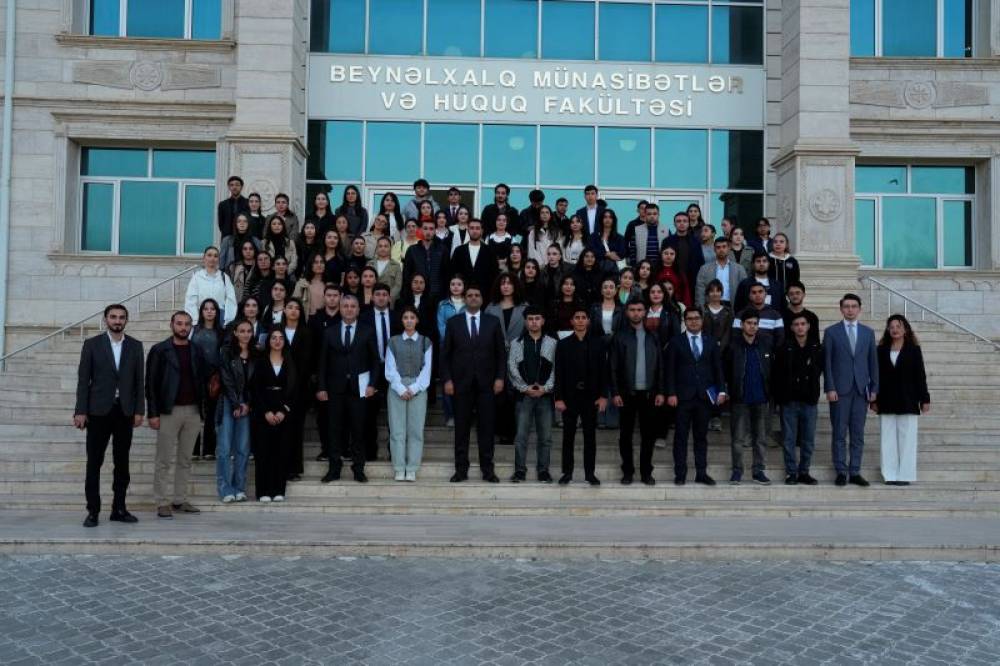 NDU-da istedadlı tələbələrlə görüş keçirilib