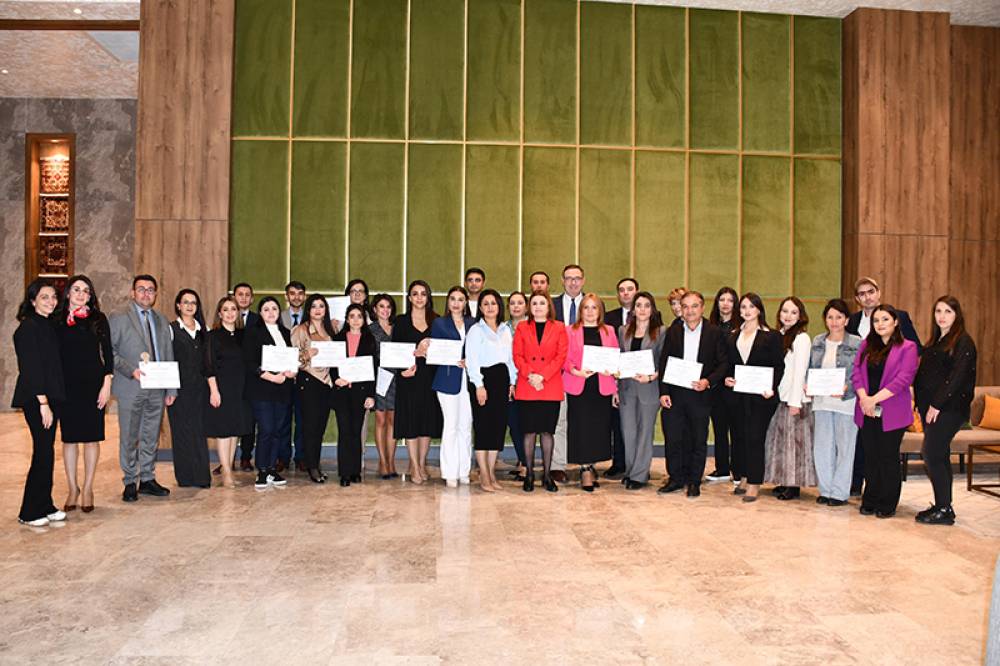 Elm və Ali Təhsil üzrə Dövlət Agentliyinin dəstəyi ilə "Elsevier" və "Clarivate" şirkətlərinin Respublikada ilk dəfə birgə həyata keçirdiyi 4 aylıq elmmetriya üzrə mütəxəssis hazırlığı proqramı yekunlaşıb