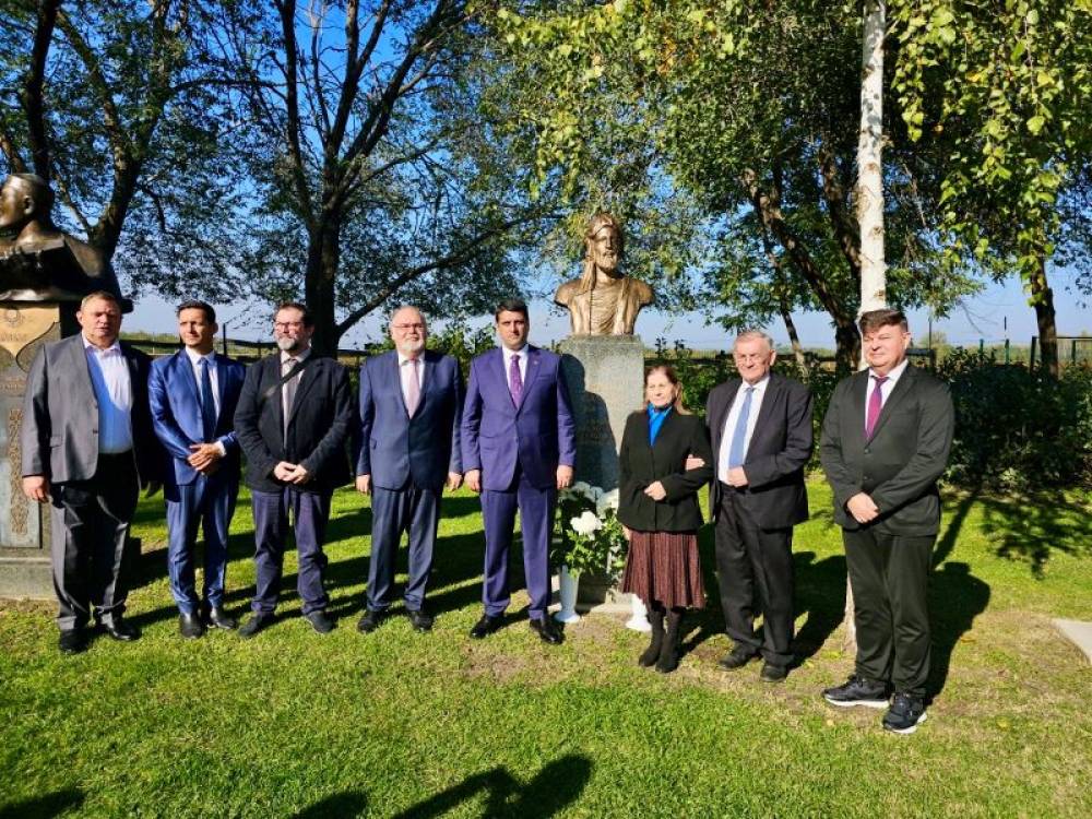 Naxçıvan Dövlət Universiteti ilə Con fon Neyman Universiteti arasında ikili diplom müqaviləsi imzalanıb