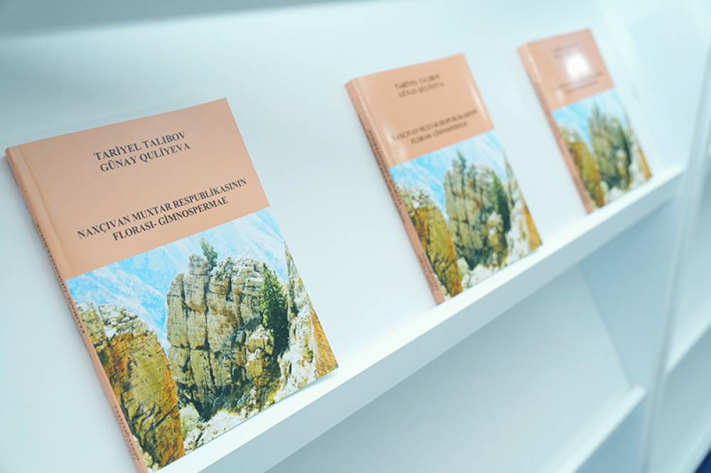 Ali təhsil ocağının Elmi Kitabxanasında kitab təqdimatı keçirilib