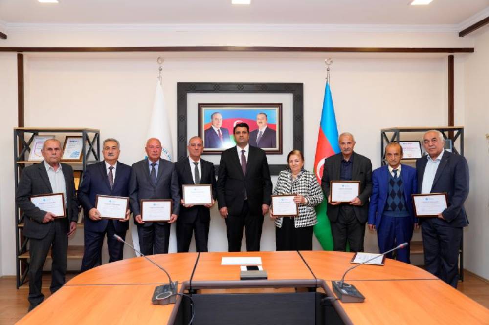 Naxçıvan Dövlət Universitetində təqaüdə yola salınan müəllimlərlə görüş keçirilib