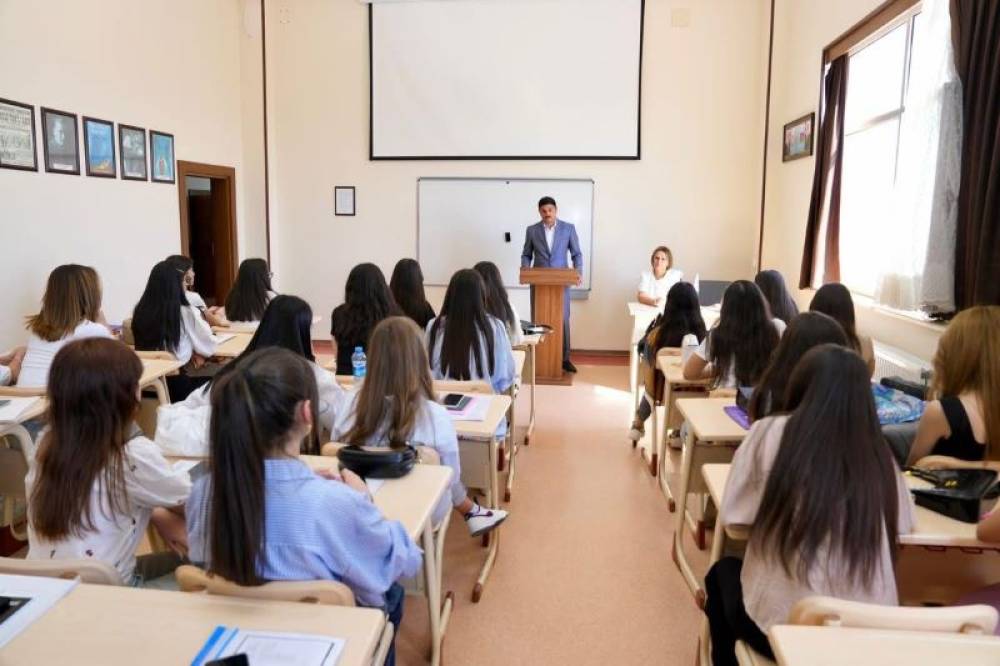 NDU-da “Bilik Günü” I kurs tələbələrinə ilk dərsi şəhid ailələri və qazilər keçib