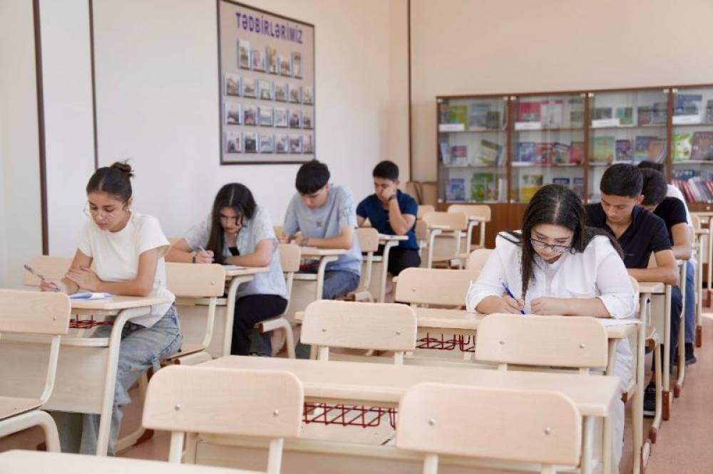 Bu gün Naxçıvan Dövlət Universitetinin Xarici dillər fakültəsində tədrisi ingilis dilində aparılan ixtisaslar üzrə tələbələr üçün səviyyə imtahanı təşkil  olunub